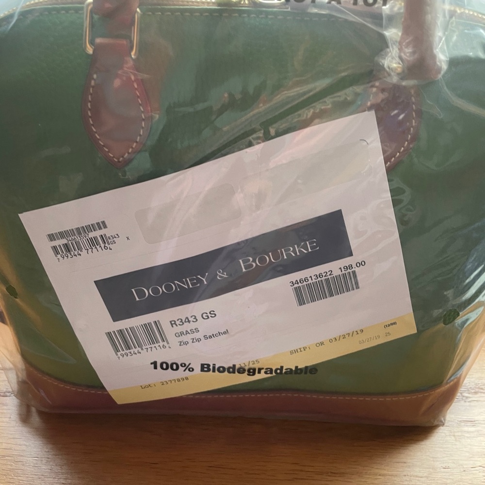 Dooney & Bourke Zip Zip satchel, NWT.